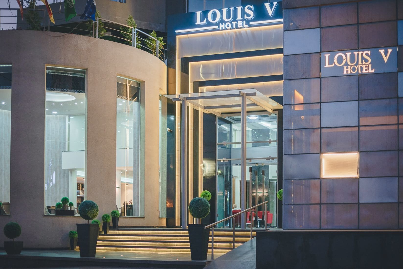Louis V Hotel Beirut Luaran gambar
